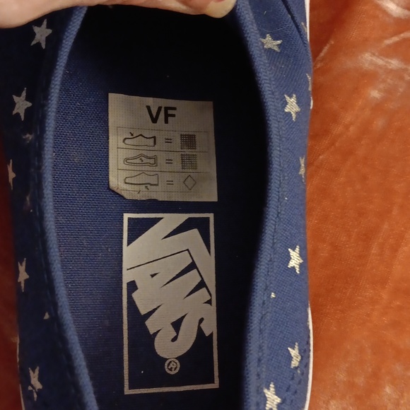 Vans Star Print Authentic Sneaker - Picture 6 of 7